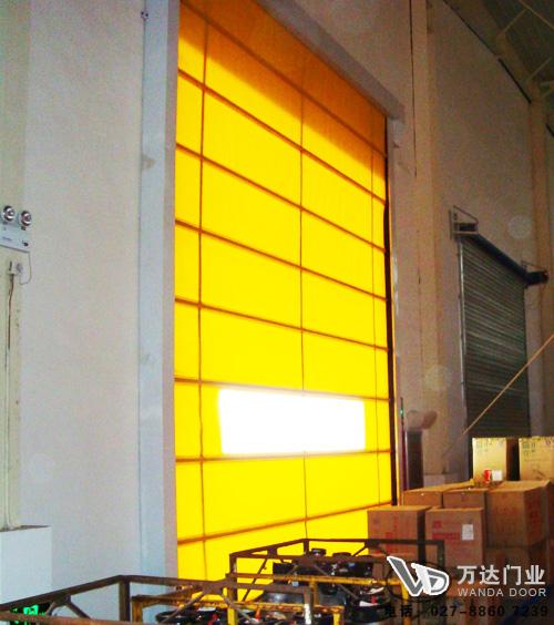 关岭工厂堆积门